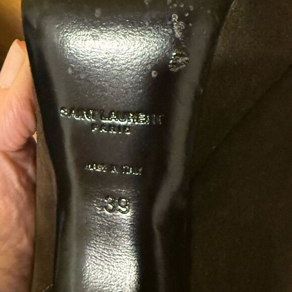 Saint Laurent Vika 95 Chelsea Ankle Boots in Brown Suede. Size 39 IT. - Picture 7 of 9